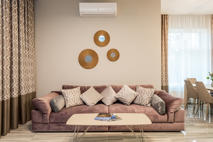 Sofa 3 image
